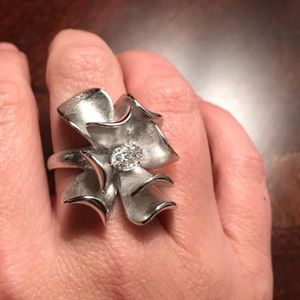 Premier Designs Magnolia Ring